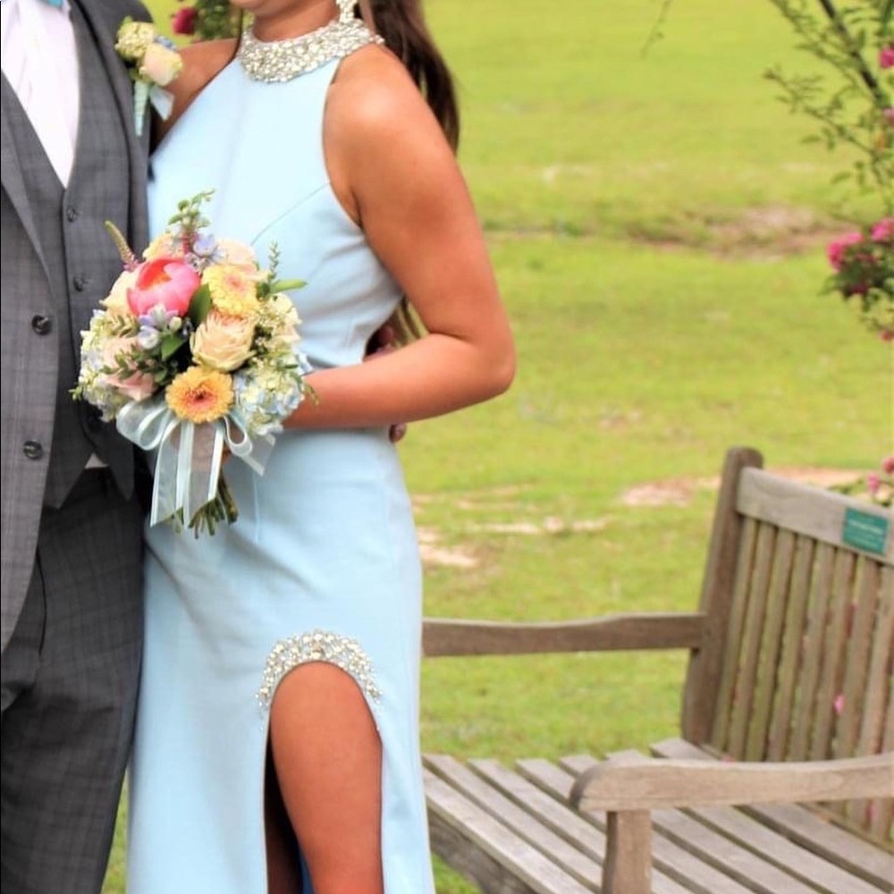 size 6 sherri hill baby blue prom dress!